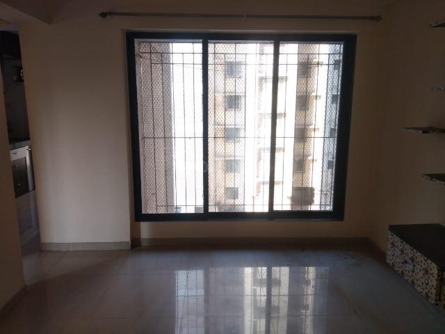 2 BHK Apartment in Kasarvadavali for resale Thane. The reference number is 19798663