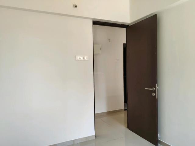 2 BHK Apartment in Kasarvadavali for resale Thane. The reference number is 20032197