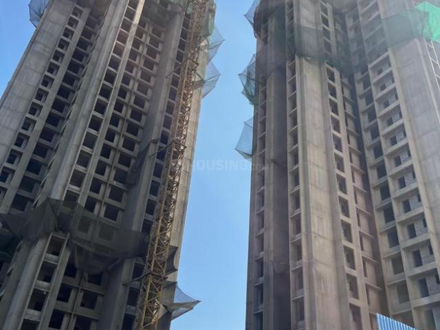 2 BHK Apartment in Kasarvadavali for resale Thane. The reference number is 20451628