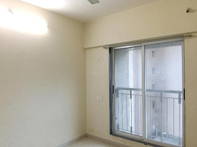 2 BHK Apartment in Kasarvadavali for resale Thane. The reference number is 21097386