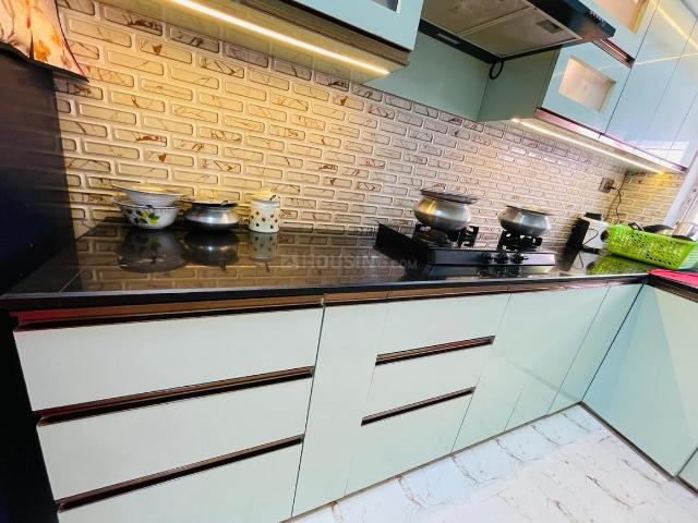 2 BHK Apartment in Kasba for rent Kolkata. The reference number is 19280136