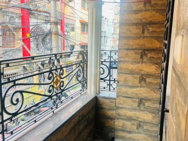 2 BHK Apartment in Kasba for rent Kolkata. The reference number is 20059431