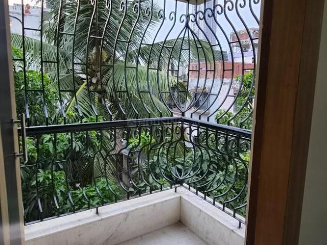 2 BHK Apartment in Kasba for rent Kolkata. The reference number is 20733357