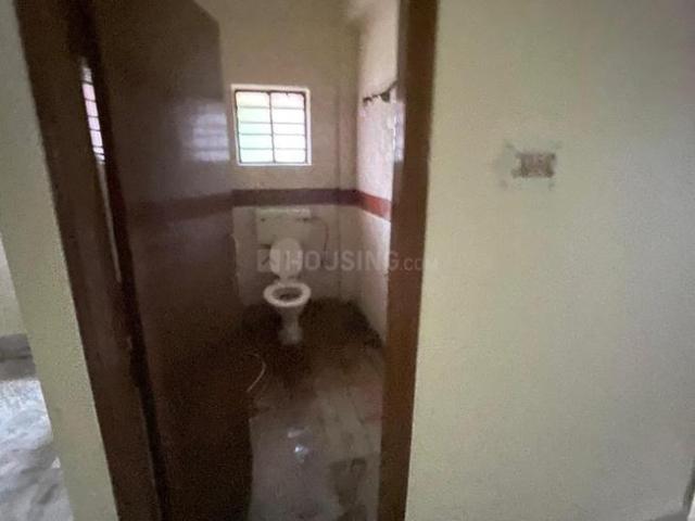 2 BHK Apartment in Kasba for rent Kolkata. The reference number is 20995055