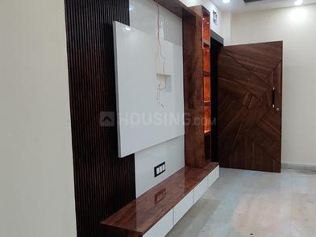 2 BHK Apartment in Kasba for resale Kolkata. The reference number is 18261585