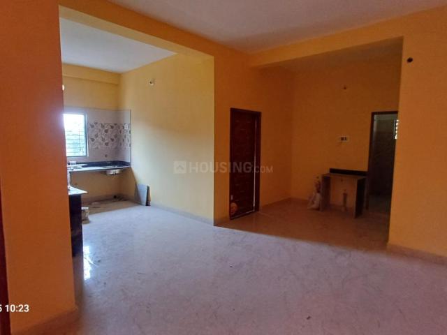 2 BHK Apartment in Keshtopur for rent Kolkata. The reference number is 17344328