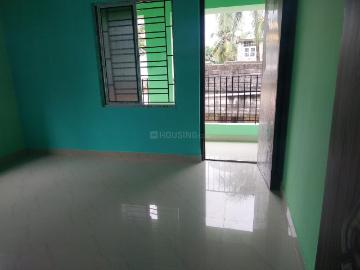 2 BHK Apartment in Keshtopur for rent Kolkata. The reference number is 19772375
