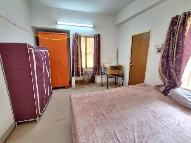 2 BHK Apartment in Keshtopur for rent Kolkata. The reference number is 19789200