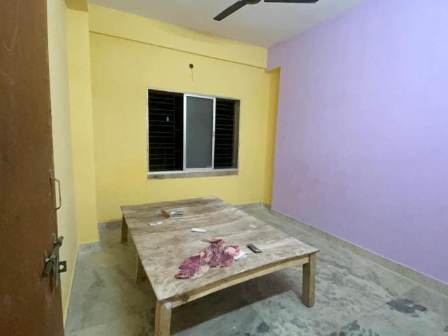 2 BHK Apartment in Keshtopur for rent Kolkata. The reference number is 20601139