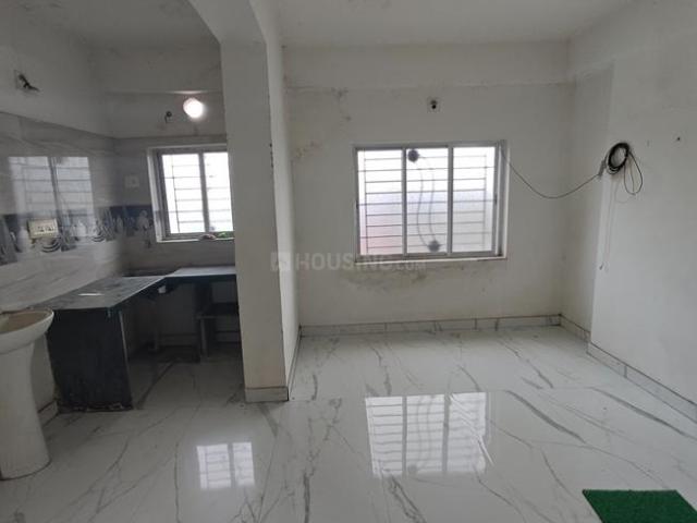 2 BHK Apartment in Keshtopur for rent Kolkata. The reference number is 20617813