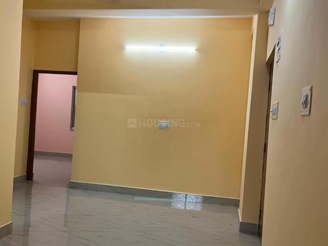 2 BHK Apartment in Keshtopur for rent Kolkata. The reference number is 20838218