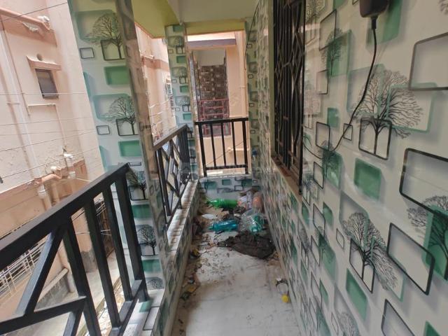 2 BHK Apartment in Keshtopur for rent Kolkata. The reference number is 20975080
