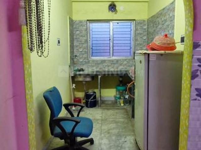 2 BHK Apartment in Keshtopur for rent Kolkata. The reference number is 20108278