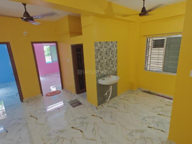 2 BHK Apartment in Keshtopur for rent Kolkata. The reference number is 21009418