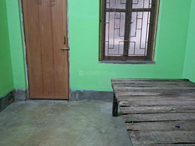 2 BHK Apartment in Keshtopur for rent Kolkata. The reference number is 21056166