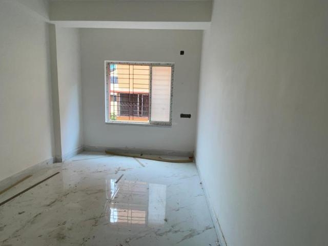 2 BHK Apartment in Keshtopur for rent Kolkata. The reference number is 21073789