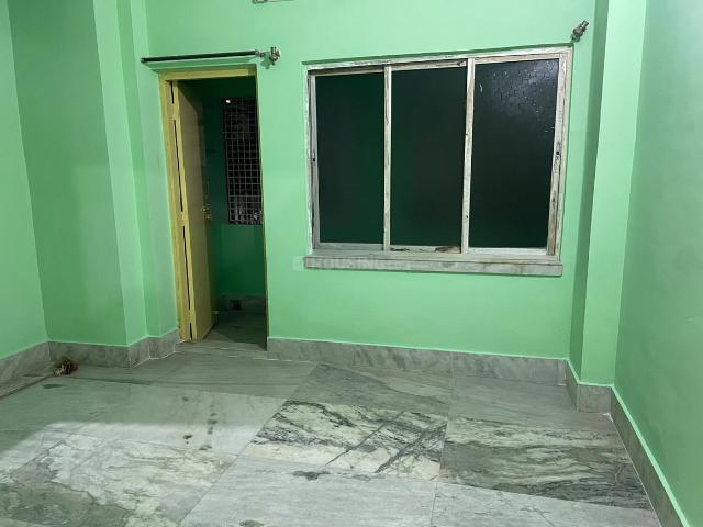 2 BHK Apartment in Keshtopur for rent Kolkata. The reference number is 21232573