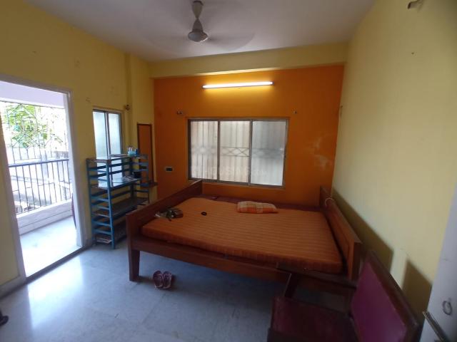 2 BHK Apartment in Keshtopur for rent Kolkata. The reference number is 21374156