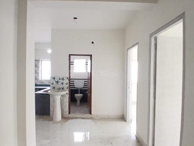 2 BHK Apartment in Keshtopur for resale Kolkata. The reference number is 18584809