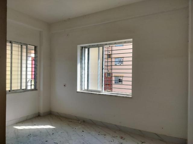 2 BHK Apartment in Keshtopur for resale Kolkata. The reference number is 19581112