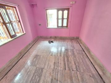 2 BHK Apartment in Keshtopur for resale Kolkata. The reference number is 19760217