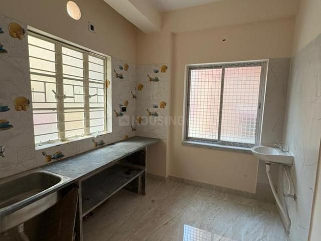 2 BHK Apartment in Keshtopur for resale Kolkata. The reference number is 20432475