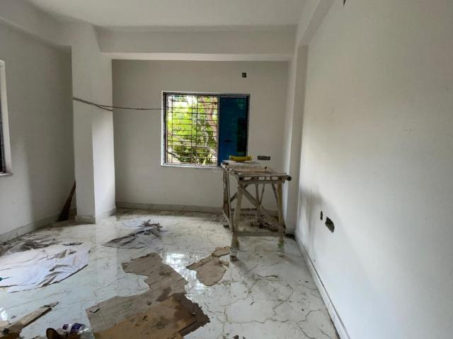 2 BHK Apartment in Keshtopur for resale Kolkata. The reference number is 20696117