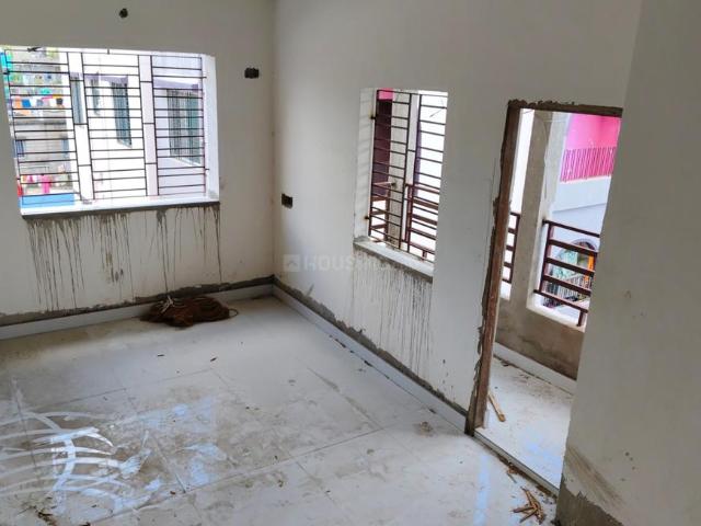 2 BHK Apartment in Keshtopur for resale Kolkata. The reference number is 20701050