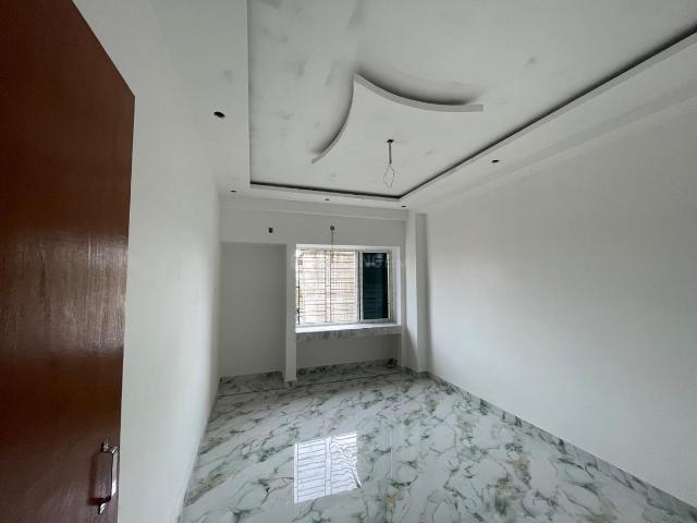 2 BHK Apartment in Keshtopur for resale Kolkata. The reference number is 20733562