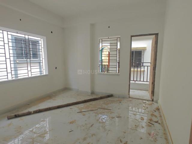 2 BHK Apartment in Keshtopur for resale Kolkata. The reference number is 20893635