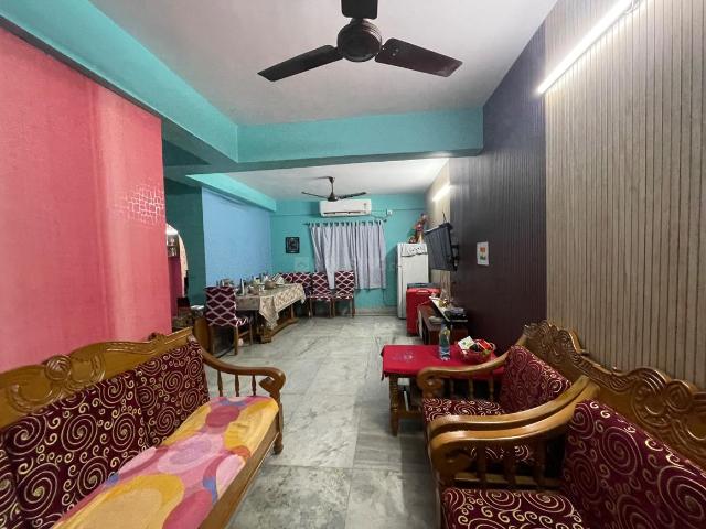 2 BHK Apartment in Keshtopur for resale Kolkata. The reference number is 21097199