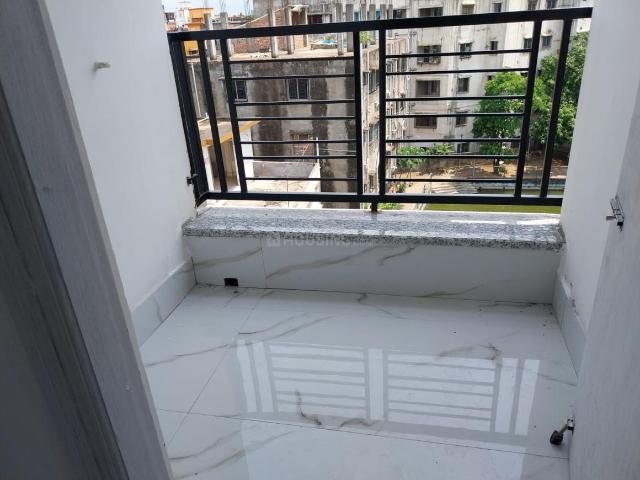 2 BHK Apartment in Keshtopur for resale Kolkata. The reference number is 21144524