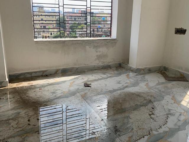 2 BHK Apartment in Keshtopur for resale Kolkata. The reference number is 21197331