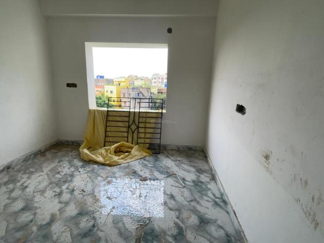 2 BHK Apartment in Keshtopur for resale Kolkata. The reference number is 21249242