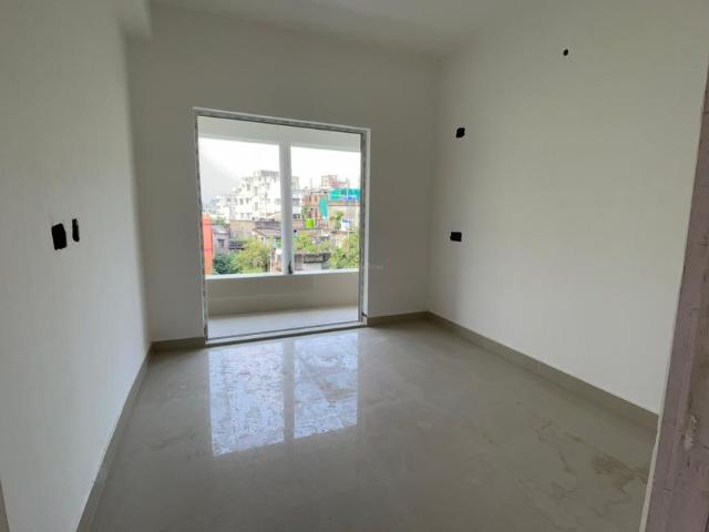2 BHK Apartment in Keshtopur for resale Kolkata. The reference number is 21254595