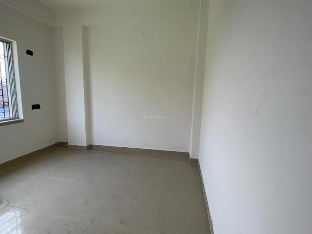 2 BHK Apartment in Keshtopur for resale Kolkata. The reference number is 21254614