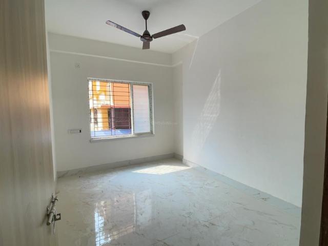 2 BHK Apartment in Keshtopur for resale Kolkata. The reference number is 21307775