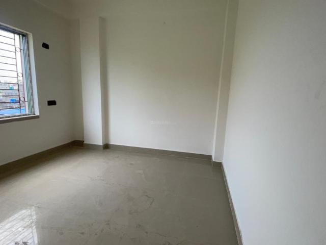 2 BHK Apartment in Keshtopur for resale Kolkata. The reference number is 21310367