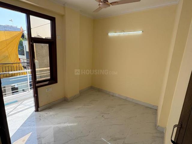 2 BHK Apartment in Khanpur for resale New Delhi. The reference number is 21021219