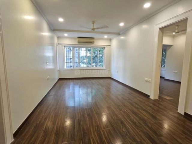 2 BHK Apartment in Khar West for rent Mumbai. The reference number is 19798724