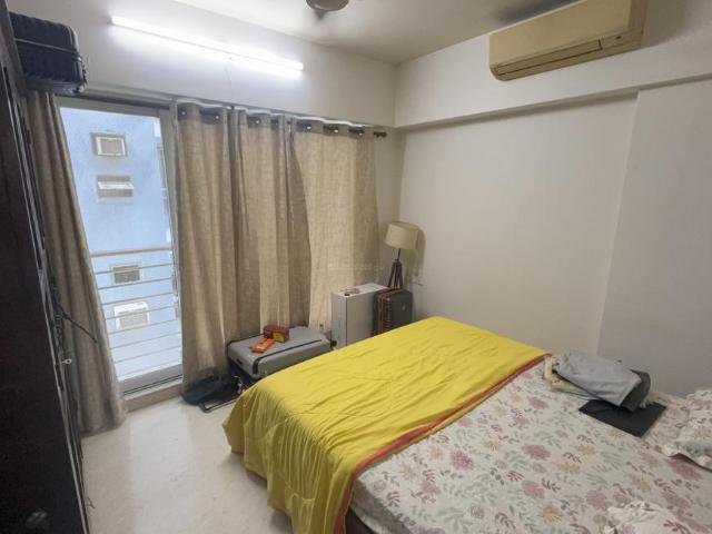 2 BHK Apartment in Khar West for rent Mumbai. The reference number is 20463228