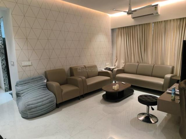 2 BHK Apartment in Khar West for rent Mumbai. The reference number is 20502174