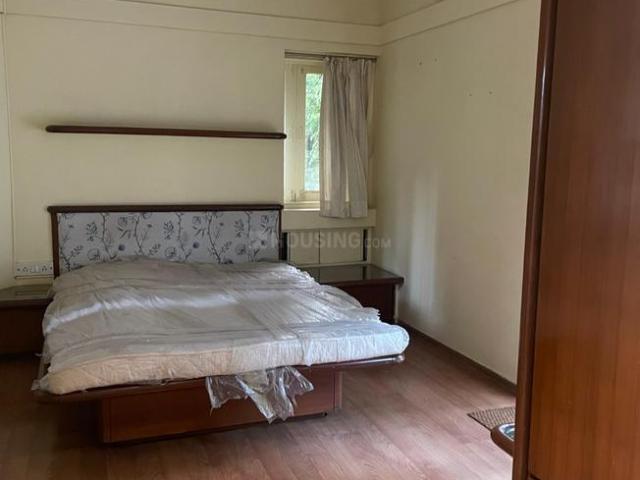 2 BHK Apartment in Khar West for rent Mumbai. The reference number is 20640028