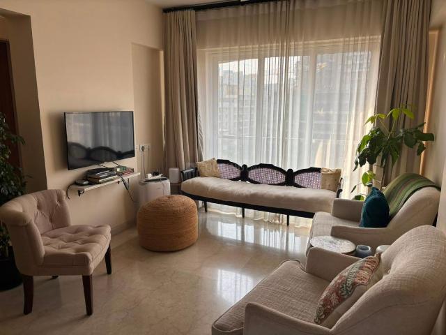 2 BHK Apartment in Khar West for rent Mumbai. The reference number is 20675097