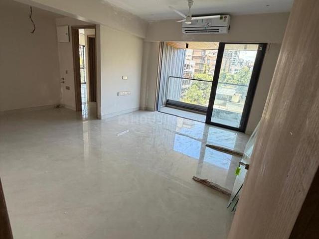 2 BHK Apartment in Khar West for rent Mumbai. The reference number is 20677545