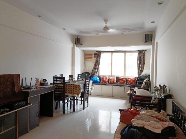 2 BHK Apartment in Khar West for rent Mumbai. The reference number is 20622800