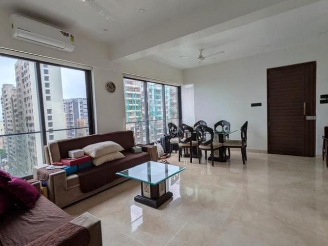 2 BHK Apartment in Khar West for rent Mumbai. The reference number is 20804989