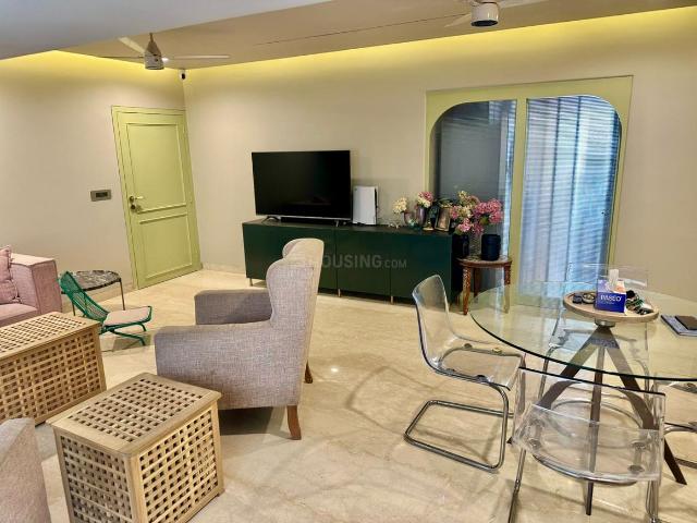 2 BHK Apartment in Khar West for rent Mumbai. The reference number is 20990805