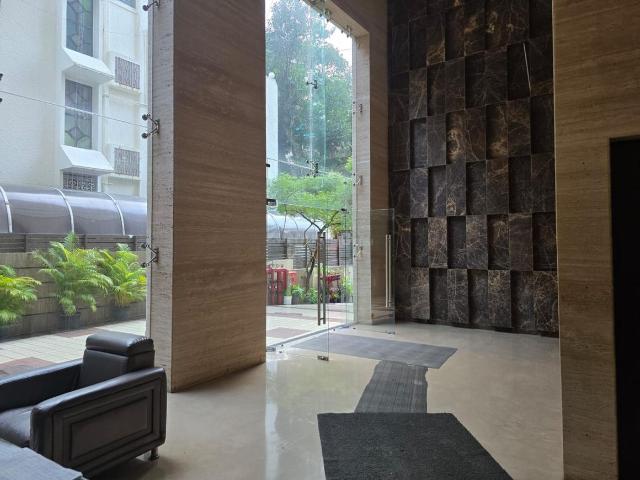 2 BHK Apartment in Khar West for rent Mumbai. The reference number is 21157812