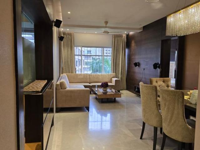 2 BHK Apartment in Khar West for rent Mumbai. The reference number is 21169366